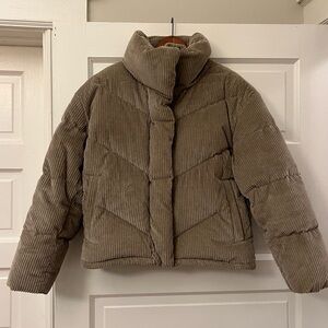 Aritzia The Cloud Puffer Down Jacket